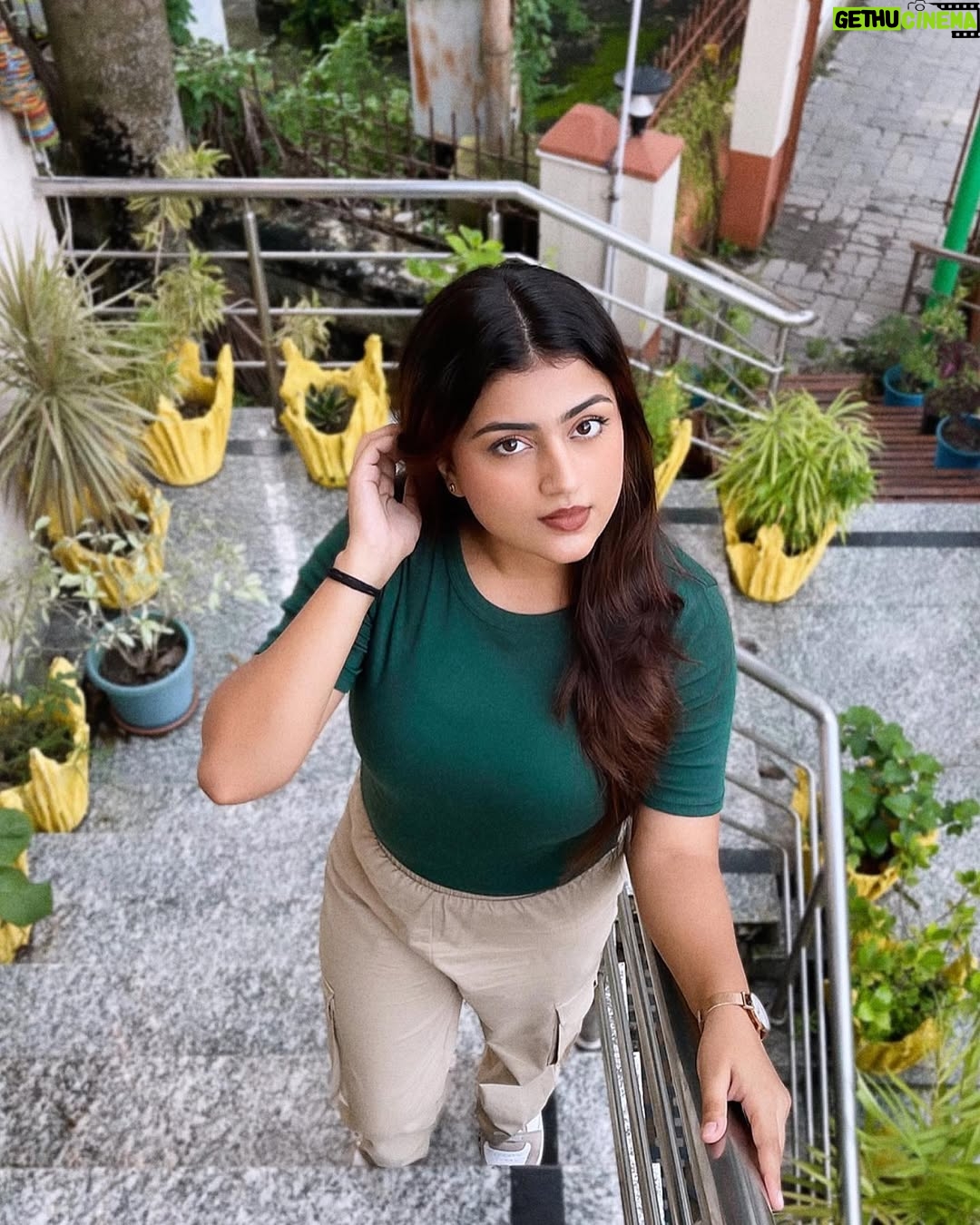 Triparna Dey - 7.3K Likes - Growing and Glowing ✨