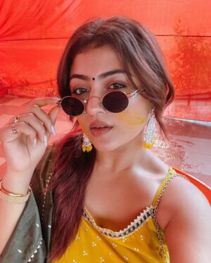 Triparna Dey Instagram - Turmeric bliss, can't miss this! ✨