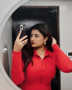 Actress Triparna Dey HD Photos and Wallpapers June 2024