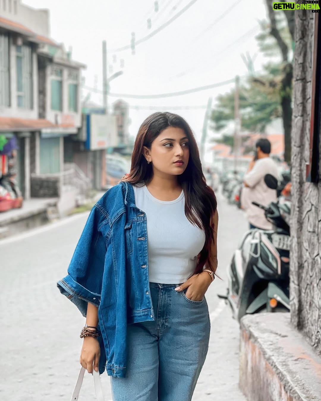 Triparna Dey - 3 Likes -