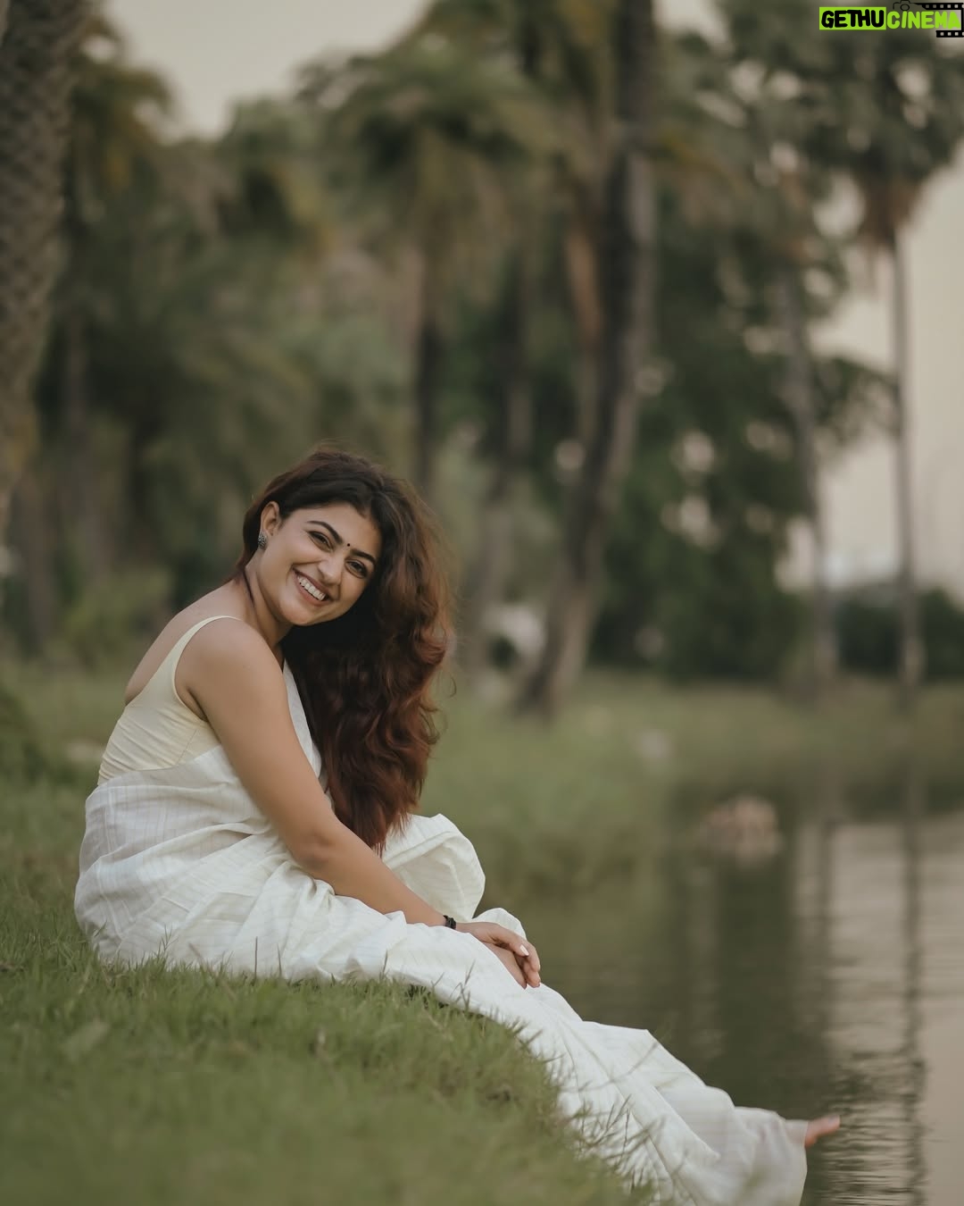Triparna Dey - 3 Likes - 🪞🦢
📸 @aniruddhanag93