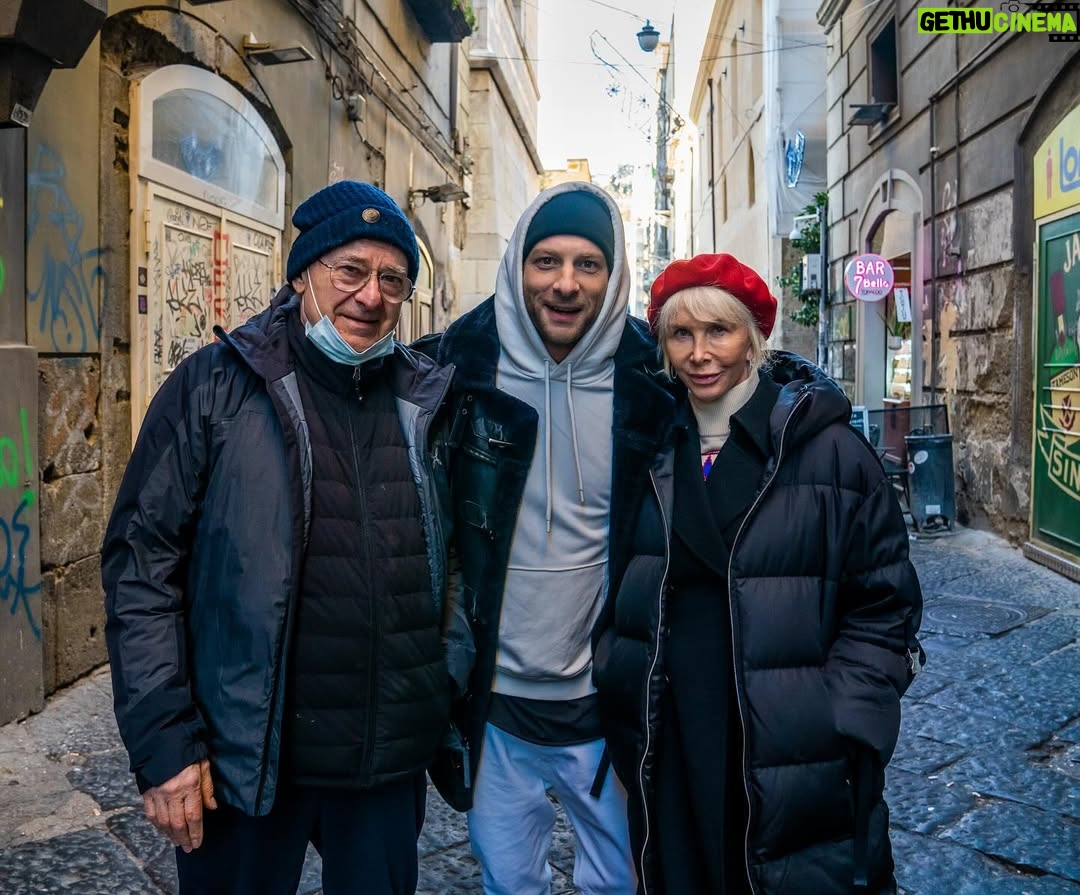 Trudie Styler - 7.6K Likes - Some treasured behind-the-scenes moments from Posso Entrare? An Ode to Naples. This film captures the spirit of a city that means so much to me. Now, you can experience it too, streaming in the US on @Hulu. #tbt #PossoEntrare