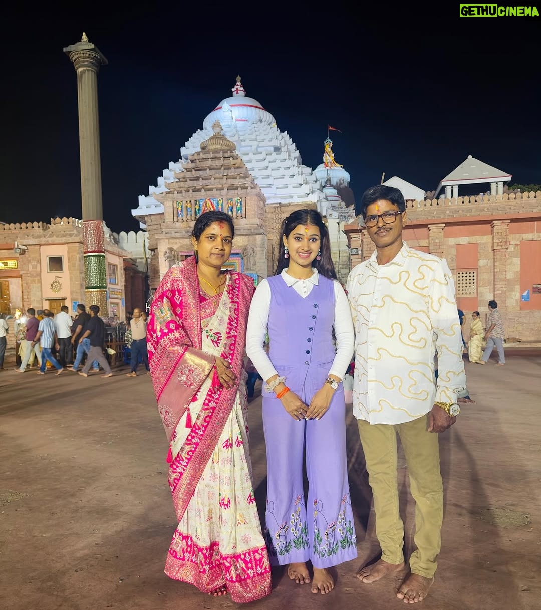 Trupti Mirambika - 2K Likes - Jay Jagannath 🙏
bless us ✨🧿💕
Happy 21th anniversary both 🌹💫🌹