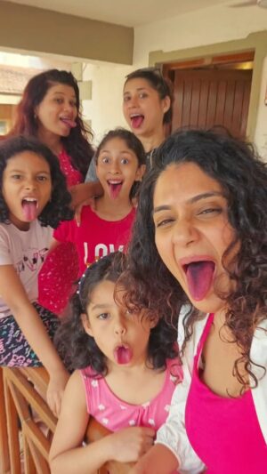 Urmilla Kothare Instagram - Golden moments at @goldenswanbeachresort , Murud! ✨ 

A perfect staycation with comfy vibes, delicious food, and endless adventures—jet skiing, banana boat rides, and even horse riding! 🏝️🐎💦 

Jizah and I had the best time! ❤️ Plan your staycation soon at @goldenswanresort

#StaycationGoals #GoldenSwanResort #BeachVibes #ThrillAndChill