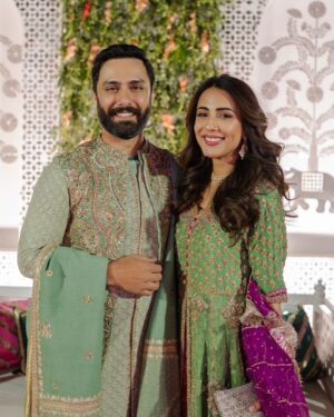 Ushna Shah Instagram - … Naheed & Parizad lived happily ever after.. with other people ♥️

👗 @zainabchottaniofficial 
(The nice photos are by @axmphotography_ )