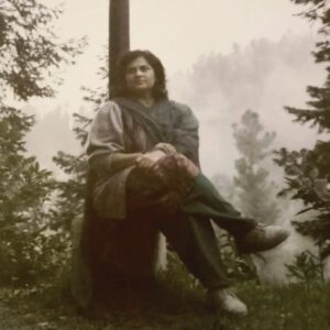 Uzma Hassan Instagram - 6 years ago, on the 6th of Ramzaan, I lost my whole world..

“There’s a place in heart that will never be filled..
A space..
And even during the best moments 
And the greatest times,
We will know it..
We will know it more than ever..

There’s a place in the heart that will never be filled..
And we will wait
And wait
In that space.”

I love you, Mommy.. 💔

#untilwemeetagain
