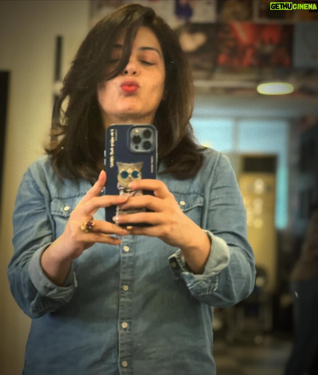 Uzma Hassan - 3.4K Likes - From the ash (blonde ) rises the raven! ..( well, brunette, to be honest .. 🙄😬) TaDaaaaaa
The genius of @tariqaminofficial ! ❤️