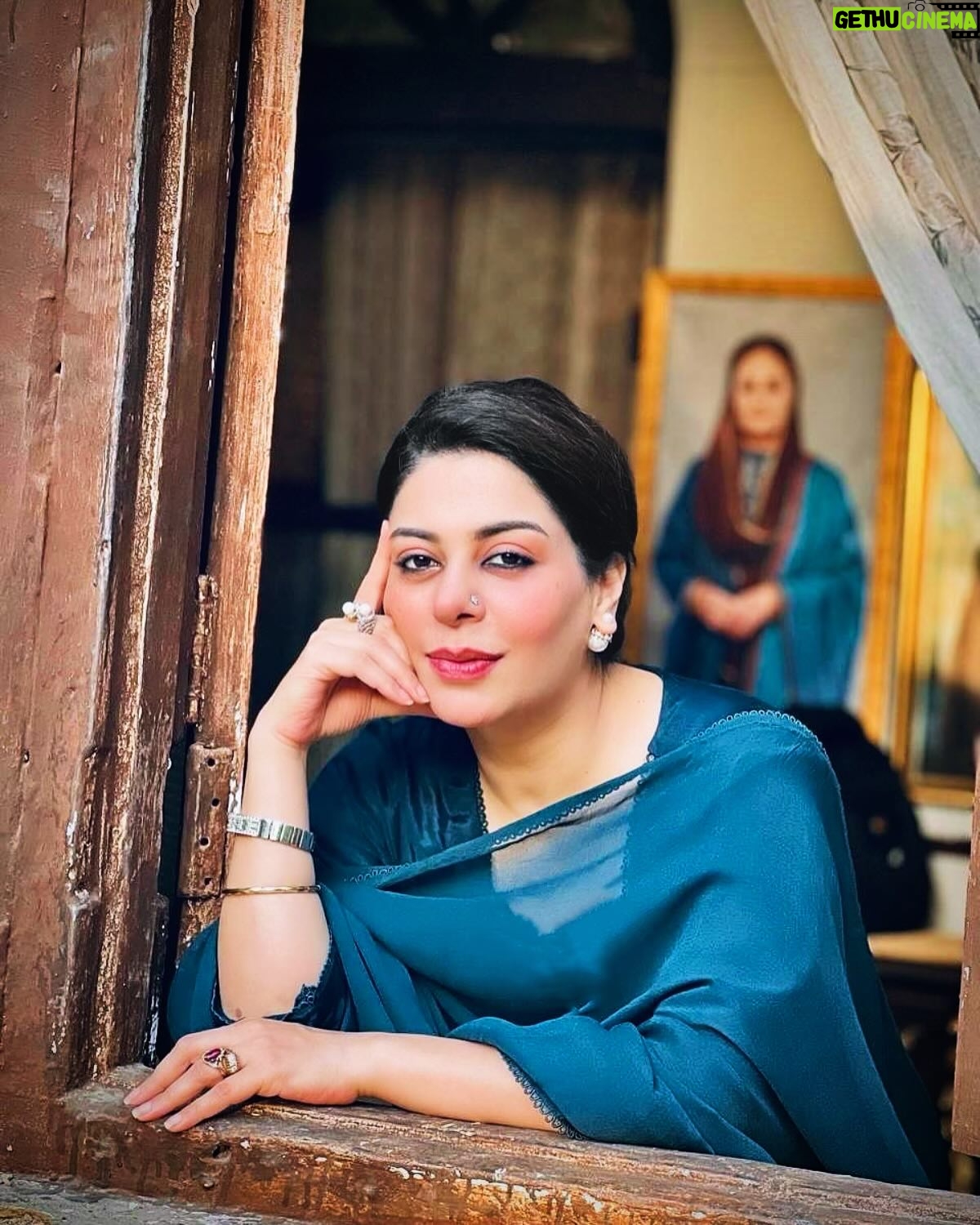 Uzma Hassan - 9.4K Likes - Being Asima. 🪻
#bts
#manmastmalang Evety Friday- Sunday at 8pm.
Only on @harpalgeotv
