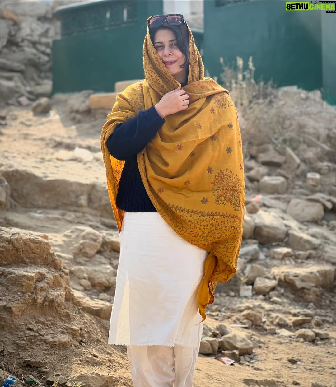 Uzma Hassan - 4.6K Likes - ‘The wound is the place where the light enters you.’
#rumi
#laalshahbazqalandar