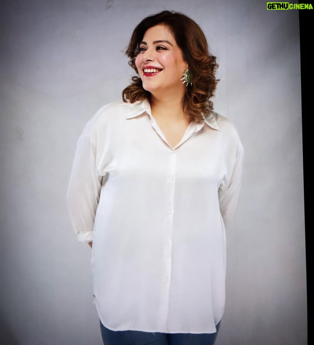 Uzma Hassan - 8.8K Likes - Being Sabiha! 🙃
#mannatmurad
Accessories: @ybq.designstudios