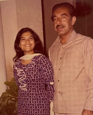 Uzma Hassan Instagram - Happy 54th wedding anniversary to my soulmates…my parents in Heaven. 🌸🌸🌸

#untilwemeetagain