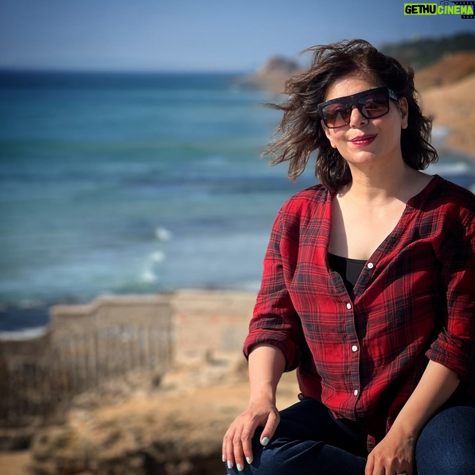 Uzma Hassan - 1.8K Likes - “The higher we soar, the smaller we appear to those who cannot fly.”
#friedrichnietzsche
#tbt #last year #morroco🇲🇦