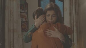 Uzma Hassan Instagram - Sabiha to the rescue.. 🤓

#bts #mannatmurad 

Also, for the people inquiring;
👗: @khaadi