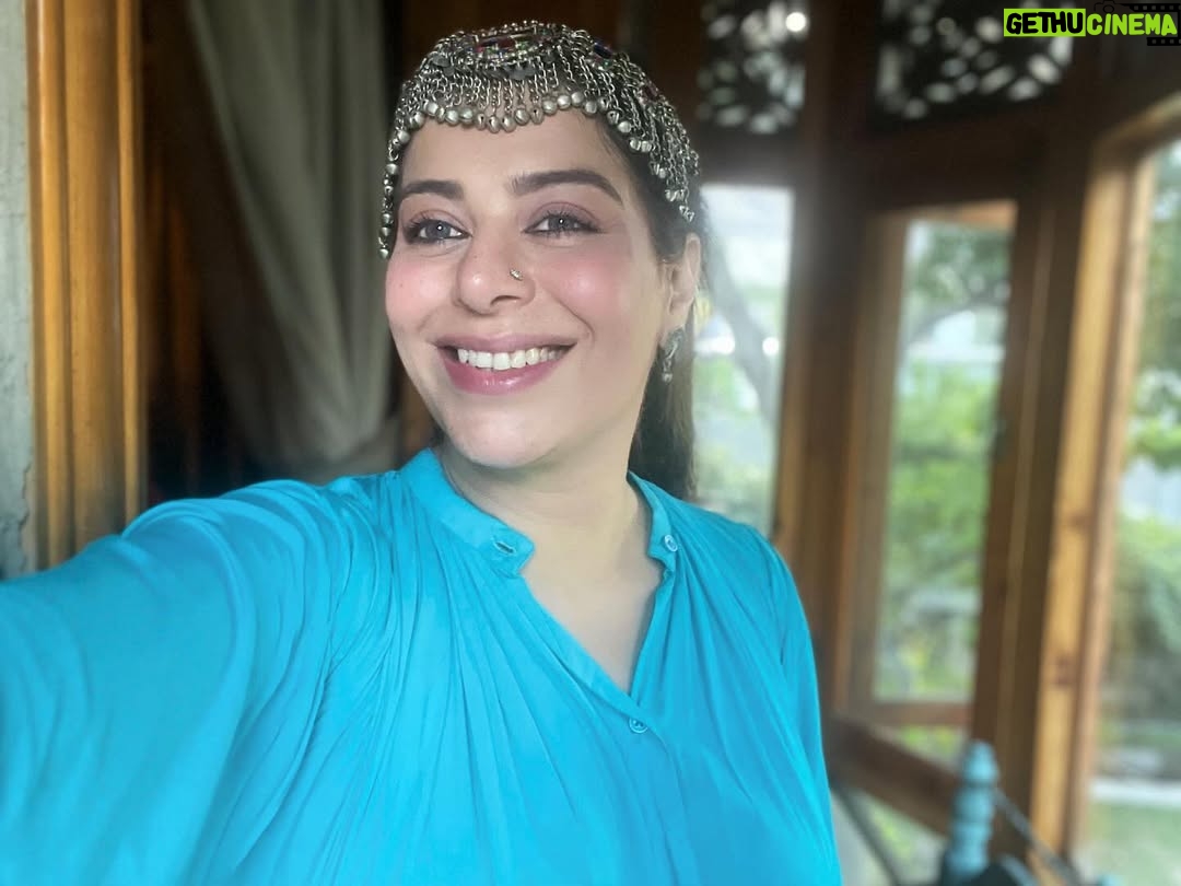 Uzma Hassan - 6.5K Likes - Aaaaand that’s a wrap!
Thank you , @7thskyentertainment , @asadaqureshi & @abdullah.kadwani , for having the vision and the guts to make this project and for treating each and everyone one of us like royalty. You have raised the bar for everyone and you have changed the screen forever!
@wajahathussain.syed , sir… you have always proved your excellence , but with #khaie, you have outdone yourself!!
It has been my privilege to work with you.
Thank you for giving me the chance to play #gulwareen , for believing in me and getting the best out of me. 🫡👏🏼🙏🏼❤️
@saqlainabbaswriter sir, kudos to you, for writing such a powerful story and for brilliantly defining each and every character! It was an honour to be a part of it! As an actor, I thank you for breaking away from the typical stories and giving us something to be excited about! 🙏🏼🙏🏼🙏🏼
To the most wonderful co actors anyone could have! @durefishans @faysalquraishi , @lailarwasti , @hinakhwajabayatofficial , @_javed_jamal , @shamylkhanofficial , @shujaasad , @mahenurhaider , @osamatahir @nabqur , @nabilakhan_official , and the great #khalidbuttsaab , you guys are rockstars!!! it was an honour and a privilege to share the screen with you all. Thank you for being the very best! For bearing with my eccentricities and for the perfection with which you have played your part! I love you all!❤️❤️❤️❤️
@amirmahmood007 amir bhai! Tussi great ho! 🫡
@jamilalvi you, my friend, are a shining star!! Bravo! May you continue to mesmerise the audience with your brilliant work! 👏🏼👏🏼👏🏼
@mariekhan1 thank you for being a phone call away, every time!❤️
And a special thank you to the wonderful people at @riverdalegilgit , for being the most accommodating and wonderful hosts, EVER!
@shehlaawan7 @yashwaanjum50 for making us look believable and for all the fun and laughter shared!
@minayaz_boutique thank you for the making the perfect wardrobe for each and every character! 🌸
And last but not the least, a huge shoutout to all the people in the audience, for your love and support! Khaie is a success because of you! 🙏🏼
With that, I bid you all farewell.
Much love and Goodbye, from #gulwareen ! 🫡🫡🫡