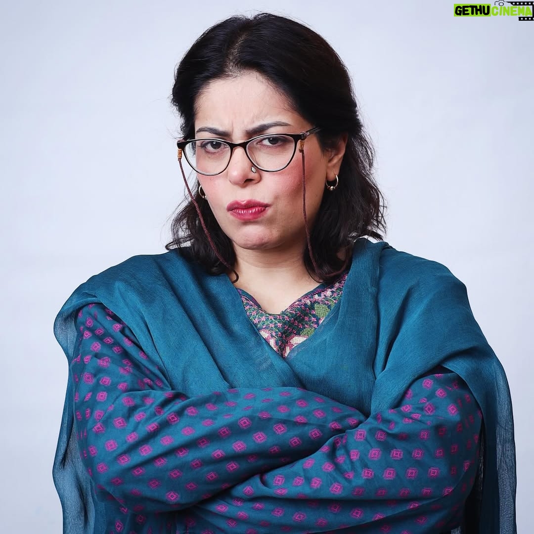 Uzma Hassan - 3.3K Likes - Being Tamkinat.. 🦦🥪 🧐
#bts
#dilwaligalimein
#mominaduraidproductions
#humtvpakistanofficial