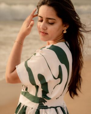 VJ Kalyani Instagram - 🏖️
...
📸: @jascaptures_