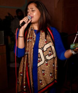 Vandana Sajnani Instagram - Hosted the beautiful launch of the spectacular @bayroutedining ❤️.
An experience of the finest Turkish and Lebanese food , clearly the best in the country. The interiors and the decor along with the lighting takes you back to a beautiful old world Mediterranean charm ❤️.
The food is a gastronomical delight with the most healthiest options one could imagine. 
The lovely evening was attended by so many lovely people and each one had personally shared their memorable experience. The live music set the perfect ambience . It was truly a perfect day ‘Womens day’ where my dear @jaspinder_narula ji the amazing singer who recently won the Padmashri award , impromptu sang a few songs for us, joined in by @shwetapandit7 who too sang a couple of songs in her lovely voice  from the olden golden era. 
Sometimes an evening just flows towards perfection. 
And this was one of it ❤️.
And now Bayroute is at the hub NESCO in goregaon .. So all you lovely suburbanites what u waiting for 💝.
Go book a table soon and soak in the vibe . .
Thankyou all who came even on the busiest day in the city with tons of events lined up. Means a lot ❤️.
Big hug.. 
In this post - 
@iridhidogra you looked stunning n I’m so glad u and ur family enjoyed it❤️.
My stunning friend  @urvashiamrrahs , my darling @lostboyjourney , the beautiful people  @barkhasengupta @omkarkapoor @ashishsharma02 @rohitkverma @anupamavarmaofficial @hunarhale @tanya_satish @rajivroda @priyankaramsay @umeshpherwani @rinka_2610 @kavittasinghrana , Rakesh and Tanya Kothari , @surbhishweta @winnie1686 and Ofcourse my family @rajesh_khattar @madhusajnani @kabirluthria @dineshsajnani ❤️.
.
.📸 @_rahul_dyno