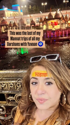 Vandana Sajnani Instagram - #jaimahakaal 🙏 #harharmahadev #Shivji #Yuvaan #Yuvaankhattar 🧿#Blessed #Grateful .🧿❤️🙏.
Big big thankyou my dear dear friend @sudanshu_pandey for making all this so smooth sailing for us ❤️🙏🧿.
.
Thankyou @sheratongrandpalaceindore 
#Indore #Ujjain #mahakaleshwar #Traveler #vandanasajnanikhattar #Rajeshkhattar #Gratitude #Mannat #vlog #Travelblogger #Familytrip #Prayers #Shiva #Shiv #Mahadev