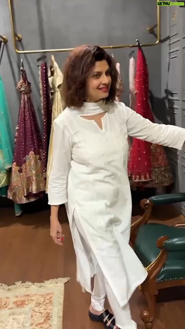 Varsha Usgaonkar - 7.8K Likes - "गतआयुष्याच्या कोमल सुंदर आठवणी"... ...
.
.
.
.
.
.
#varshausgaonker #varshausgaonkar #wondergirl #trending #shantibanaras #varanasi #colorsmarathi #biggbossmarathi #gazal #rajshrimarathi #marathikatta #lokmatfilmy #marathiactress #marathi