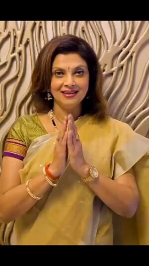 Varsha Usgaonkar Instagram - मतदानासाठी आवाहन..
.
.
.
.
.
#varshausgaonker #wondergirl  #maharashtra #elections #vidhansabha #bmc #police