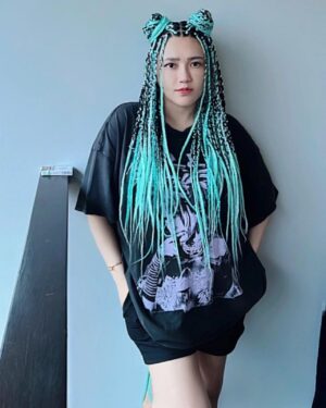 Via Vallen Instagram - 😎