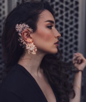 Viktoriya Dayneko Instagram - Для всех переживающих за судьбу пумы Геркулеса я высказала свою позицию в своем ТГ канале ToryClub, ссылка в сторис и шапке профиля. И да, мне до слез жаль несчастного зверя, который оказался в таком состоянии и  в такой ситуации по вине Сергея. Если Сергею нужна помощь с переездом за город с Геркулесом или в определении пумы на реабилитацию, я готова помогать и я такая не одна, нас много неравнодушных, кто очень хочет помочь пуме. Но это не значит, что гулять с дикими зверями по городу - это норма.

Фото @doha_photographer
