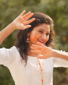 Actress Vishnu Priya HD Photos and Wallpapers March 2025