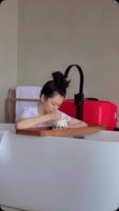 Actress Vivian Hsu HD Photos and Wallpapers March 2025