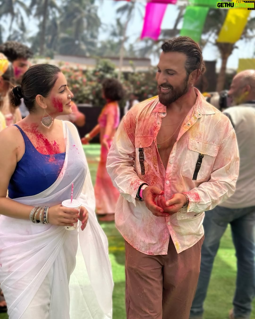 Yamini Malhotra - 64.6K Likes - Holi masti
Pics clicked by @sumitsethicine