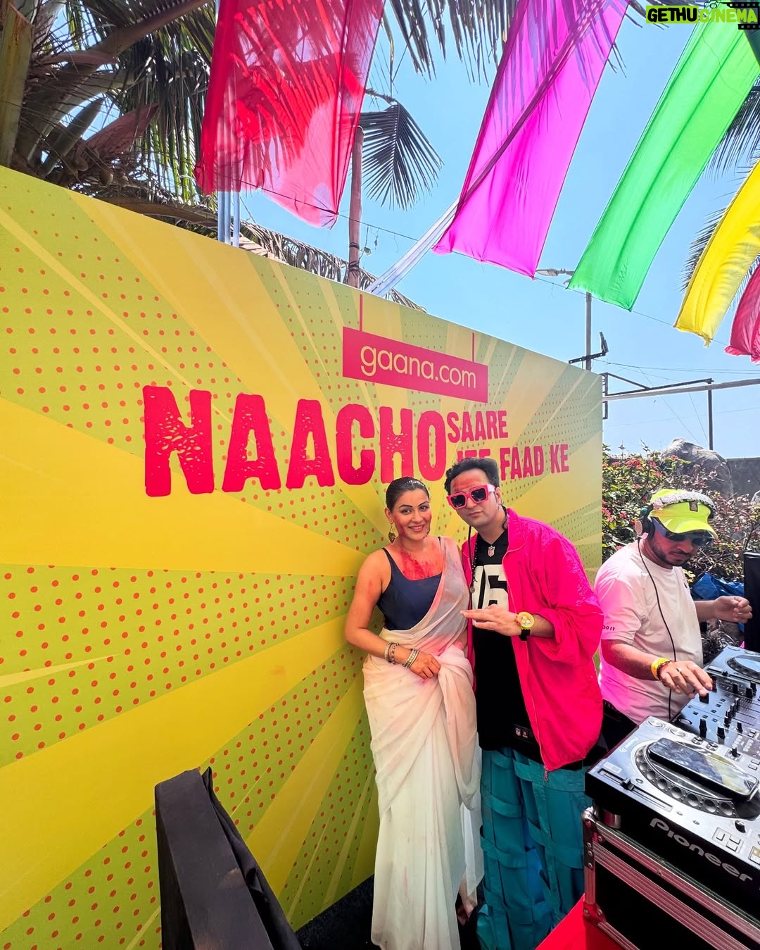 Yamini Malhotra - 64.6K Likes - Holi masti
Pics clicked by @sumitsethicine