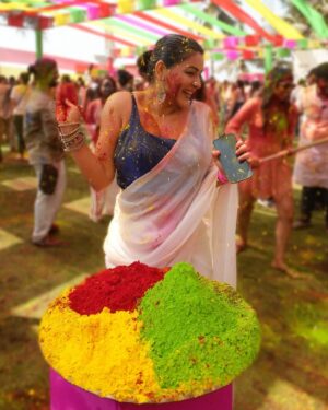 Yamini Malhotra Instagram - Holi masti
Pics clicked by @sumitsethicine