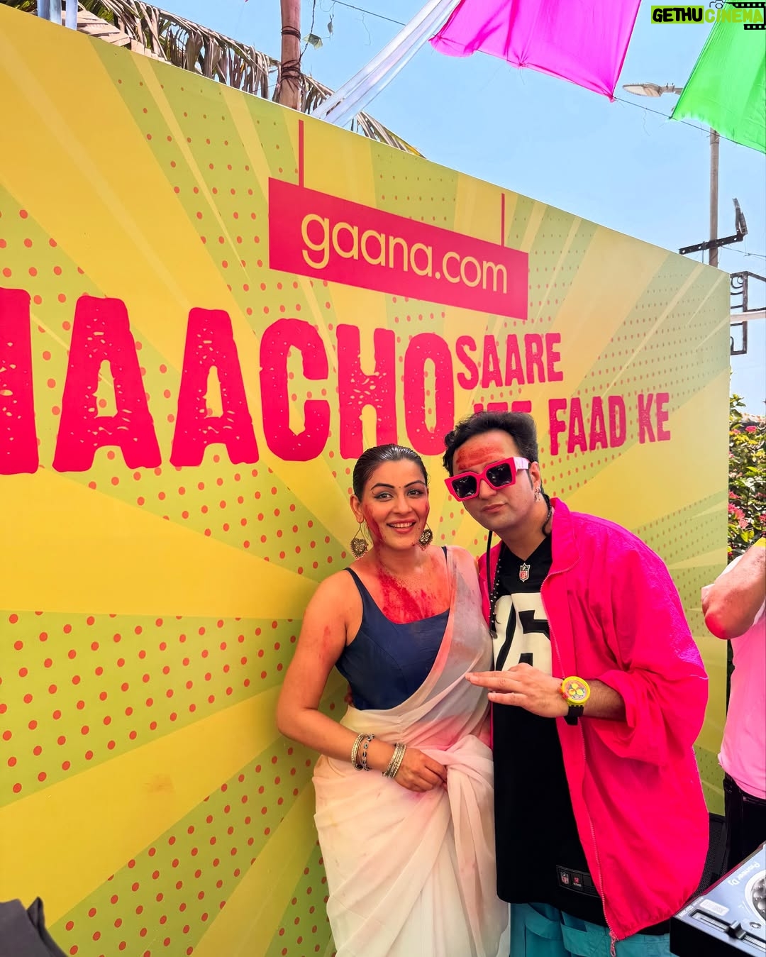 Yamini Malhotra - 64.6K Likes - Holi masti
Pics clicked by @sumitsethicine