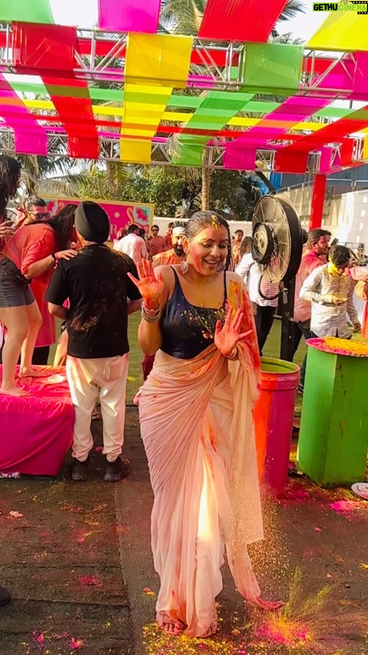Yamini Malhotra - 10.7K Likes - Color me with Your Love ❤️