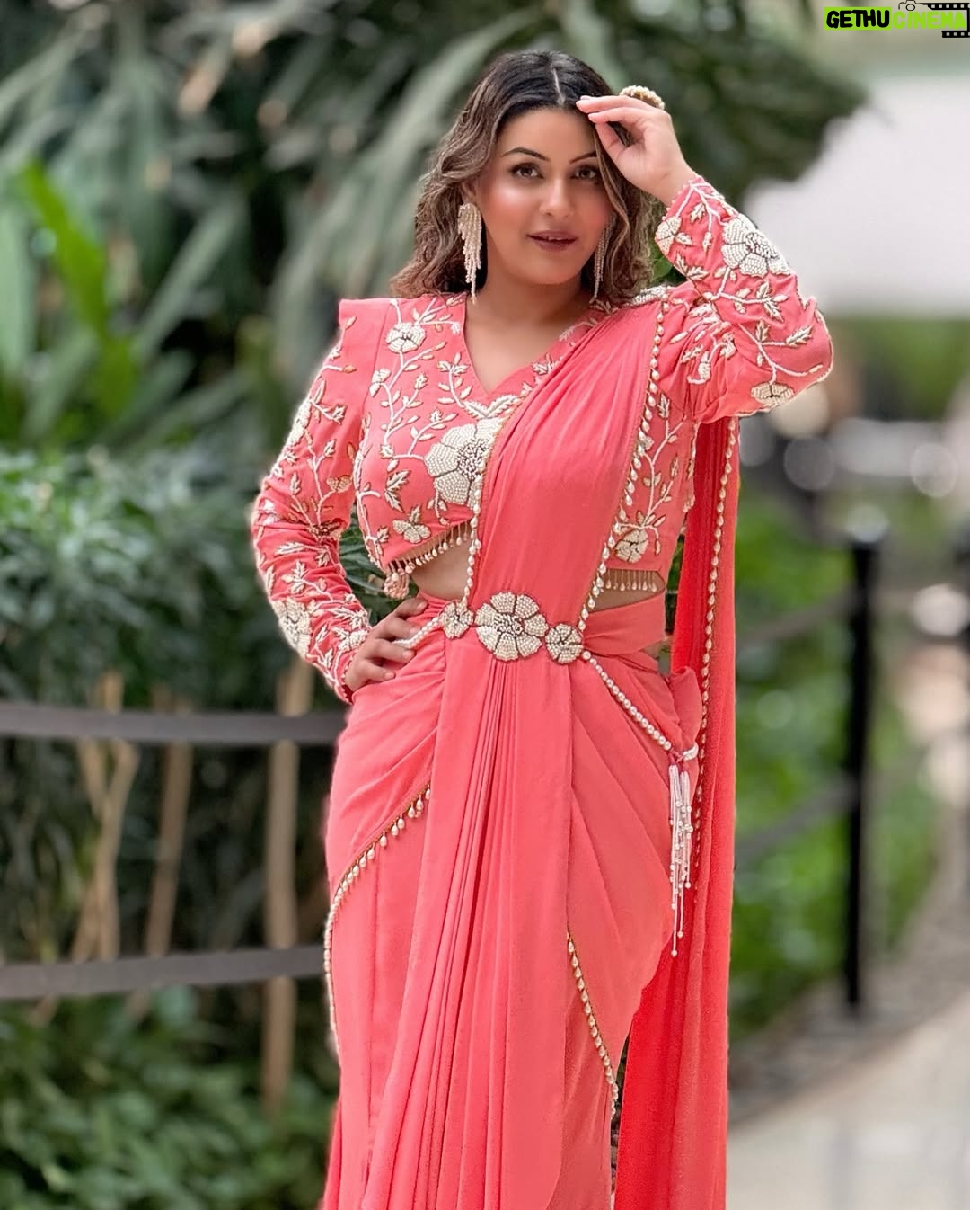 Yamini Malhotra - 11.7K Likes - Sweet Feelings 😍
Saree from @silai_bhartimittal
.
#pinksaree #peachsaree #saree #sarees #sareelook #sareelove #sareelovers #designersareemumbai #designerssaree