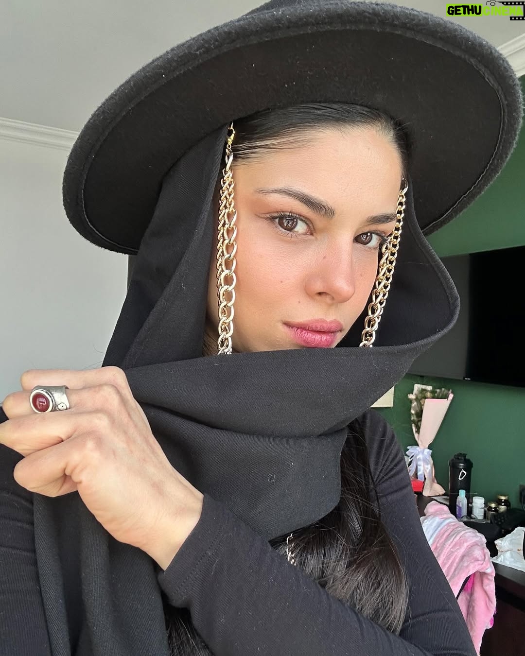 Yaprak Durmaz - 3.6K Likes - 🍃