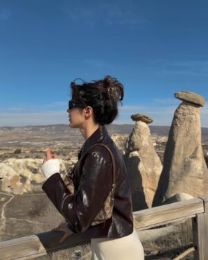 Yaprak Medine Instagram - bugün girls day yaptık ✊🏻 onun için bunları paylaşmam lazım