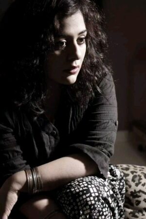 Yasra Rizvi Instagram - Aapa & Saadi forever 10 years ago 🖤 Main ji bhi raha hoon aur zinda hoon .. kayi din aaye phir raat gayi ... aisa kaise ho sakta hai ... khul waadon ki auqaat gayi! 

📷 Saadi ❤ No matter what I looked like he always made me look pretty!

#love #ishq #saadtariq #yasrarizvi