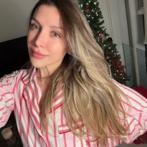 Yelena Maciel Instagram - 🎄FELIZ NAVIDAD PARA TODOS… LOS QUEREMOS 🎄