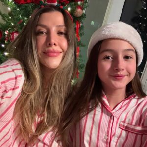 Yelena Maciel Instagram - 🎄FELIZ NAVIDAD PARA TODOS… LOS QUEREMOS 🎄
