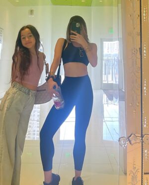 Yelena Maciel Instagram - De las del espejo 2023 🪞