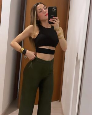 Yelena Maciel Instagram - De las del espejo 2023 🪞