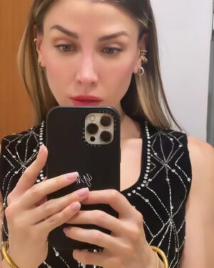 Yelena Maciel Instagram - De las del espejo 2023 🪞