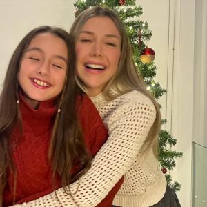 Yelena Maciel Instagram - 🎄 have a holly jolly christmas 🎄