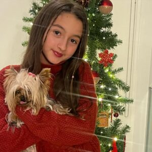 Yelena Maciel Instagram - 🎄 have a holly jolly christmas 🎄