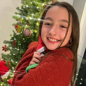 Yelena Maciel Instagram - 🎄 have a holly jolly christmas 🎄