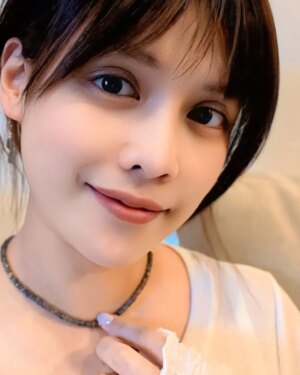 Yu-Tung Hsia Instagram - 🤍🩷⭐🐣
