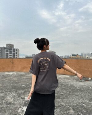 Yun Liu Instagram - ‘
春雷響起
便知道春天即將來臨

三月是春天的序曲,日光和煦,春意漸濃
是充滿希望與生機
是萬物甦醒的時節
春雷也喚醒渴望健康的能量
動起來吧

@mercci22 x @meigo.c