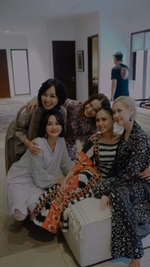 Yuni Shara Instagram - 