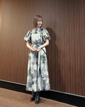 Yuri Nakamura Instagram - 鬼平犯科帳アフタートークでのお衣装♡

dress @belper_official_ 
accessories @blanciris_official 

@jdigk_partners 
@mikuogawa_stylist