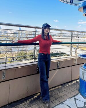 Yuuri Ota Instagram - 🚘👠🧣🦀🌹🩸